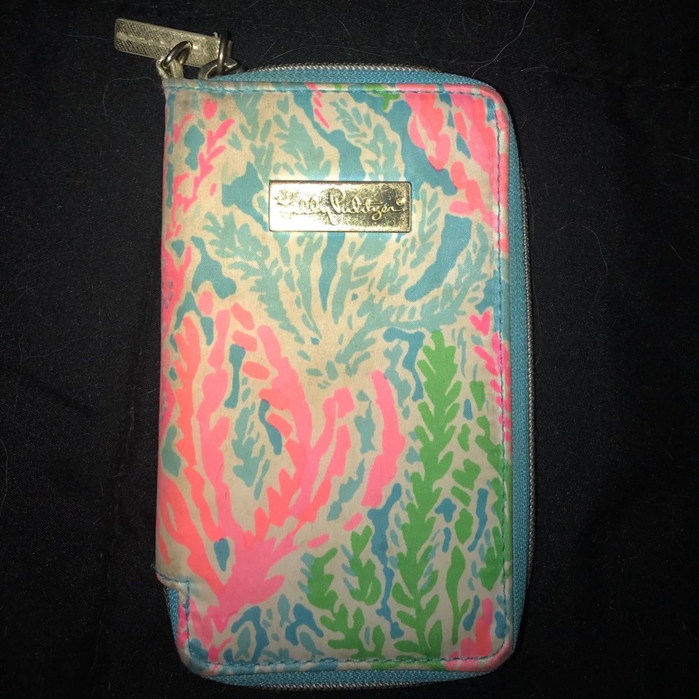 Lilly Pulitzer wristlet